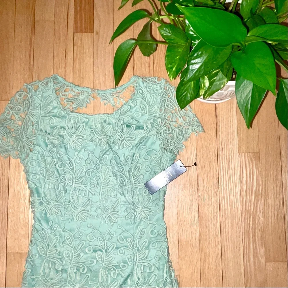 Lulu’s women’s Romance Language backless lace mint green mini dress - small NWT - Picture 7 of 12